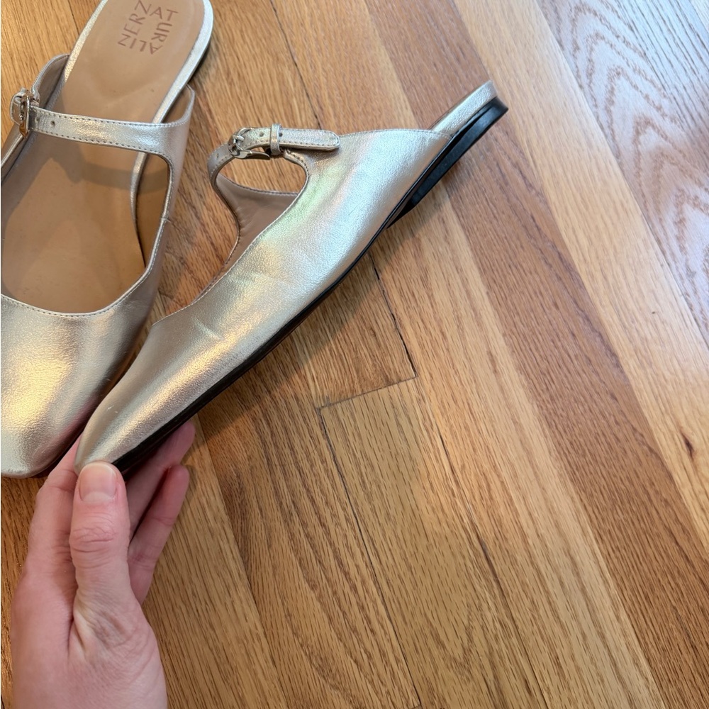 Naturalizer Mary Jane Mule in Silver Metallic, Size 11 - Picture 11 of 13